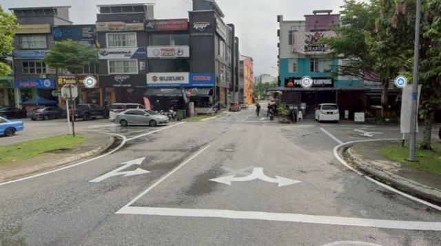 3sty Shoplot in Subang Bestari Facing Main Road 1
