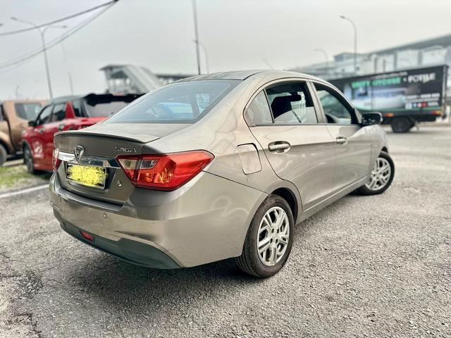 Proton SAGA 1.3 PREMIUM ( Loan Credit ) Year 2017 - 2