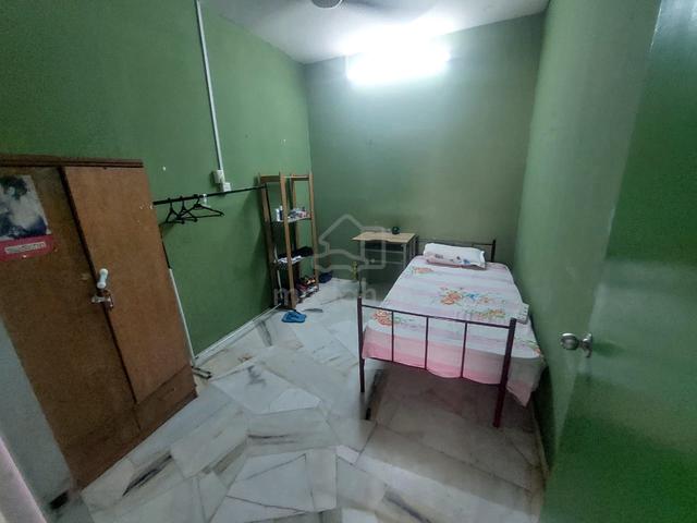 Bandar Sunway Lagoon Perdana Middle Room for Rent (Zero Deposit) 1