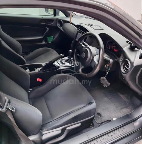 2021 Toyota 86 AUTOMATIC 2.0L (A) - 4