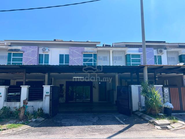 Rumah Teres Dua Tingkat Untuk Dijual Di Lakeville Seri Iskandar Perak 1