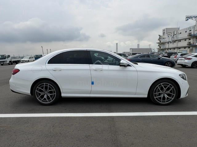 2022 Mercedes Benz E200 1.5 4Matic Sport BSG - 4