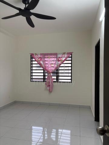 Rumah Untuk Disewa 3