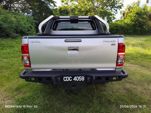 2012 Toyota HILUX 2.5 G (A) - 2