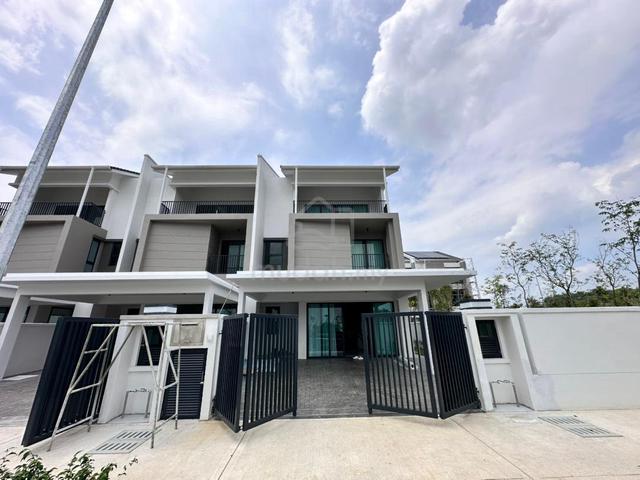 【Monthly Installment RM1.8k】36x86 Double Storey Link House In Sepang 1