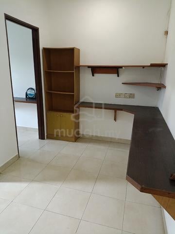 2 storey terraced for rent 1