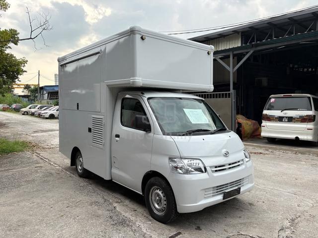 10 Kaki Daihatsu Gran Max S402RP Food Truck - photo 3 of 6