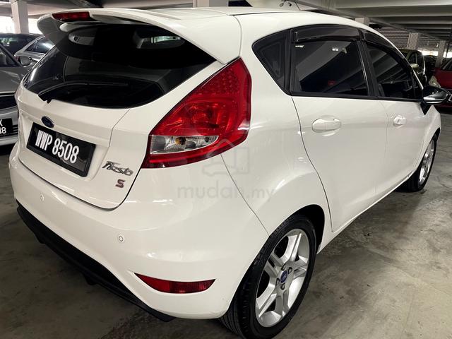 Ford FIESTA 1.6 SPORT (A) ONE OWNER ACC FREE - 2