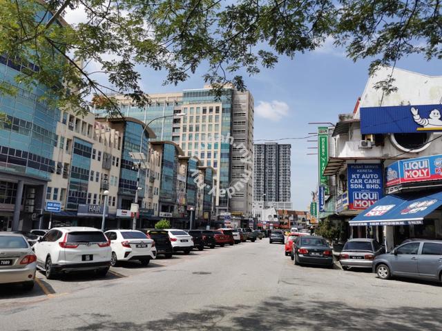 SS15 corner shop for Sale facing main road, Subang Jaya 5