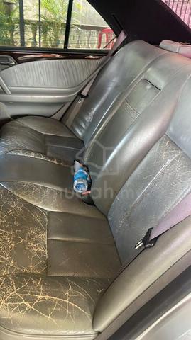 1995 Mercedes Benz 230.6 2.3 (M) - 4