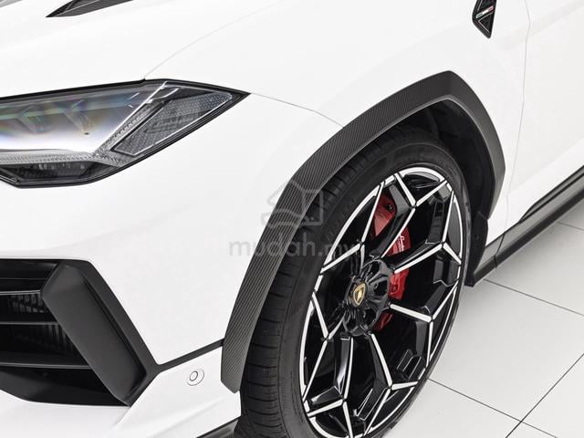 2024 Lamborghini Urus Performante REAR THEATRE - 4