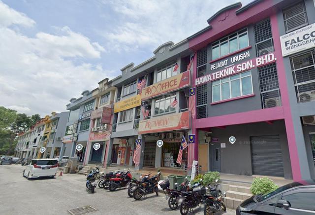 SHOP LOT 3 STOREY in Bandar Bukit Puchong 1