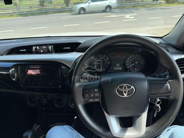 2021 Toyota HILUX 2.4 E (A) - 4