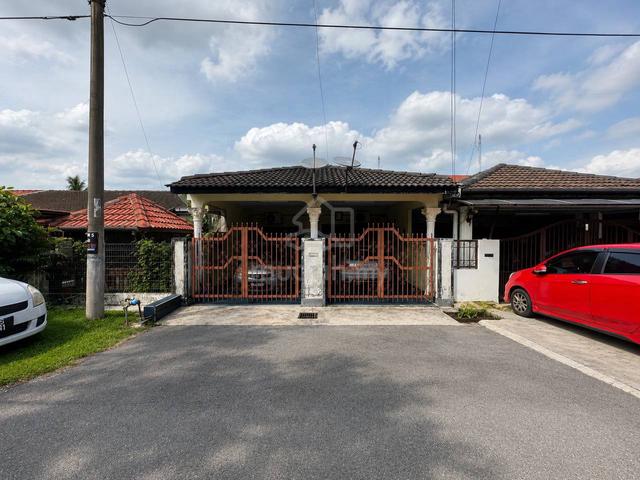 Renovated & Extended Single Storey Terrace Taman Mesra Kajang Selangor 1