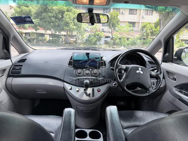 2010 Mitsubishi GRANDIS 2.4 MIVEC ENHANCED (A) - 3