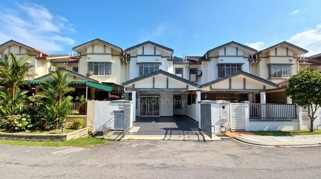 Facing Open Gated Guarded Double Sty Terrace Bandar Seri Putra Bangi 1