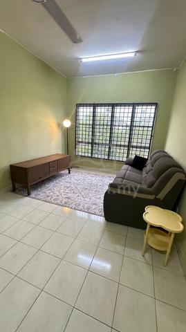 Bangi Idaman Apartment 1