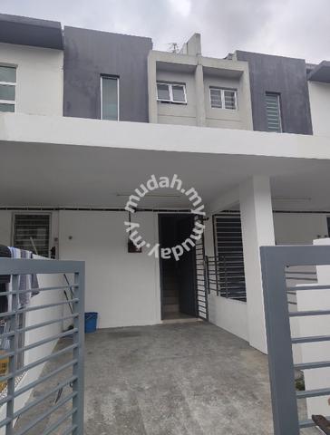 Below Market Town House Semenyih 1