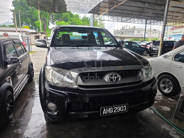2011 Toyota HILUX 2.5 G Auto - 1