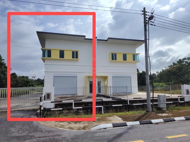 DOUBLE STOREY SEMI-DETACHED INDUSTRIAL PROPERTY For Sale 1