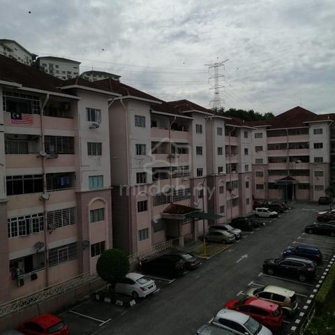 Desa Saujana 1