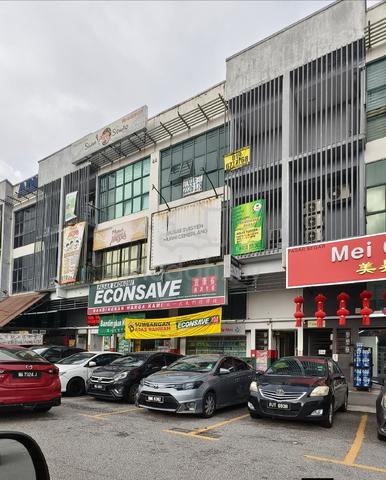 Subang Murni 3 Storey Shop | Main Road Facing | Tenanted | 1