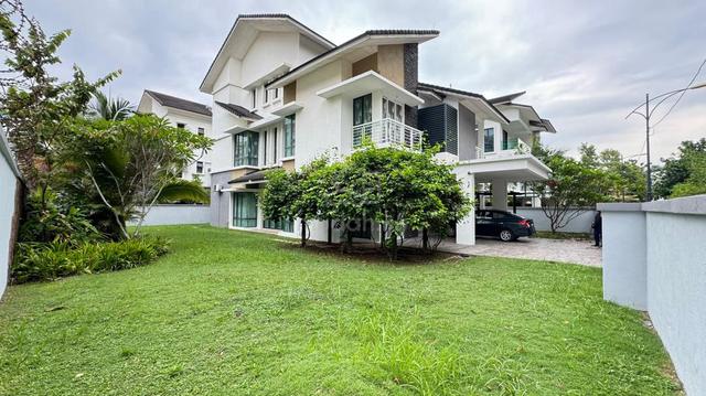 Very Well Maintain Bungalow Like Brand New 1