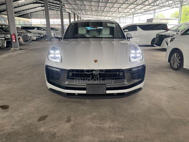 2024 Porsche MACAN T 2.0  (A) - 3