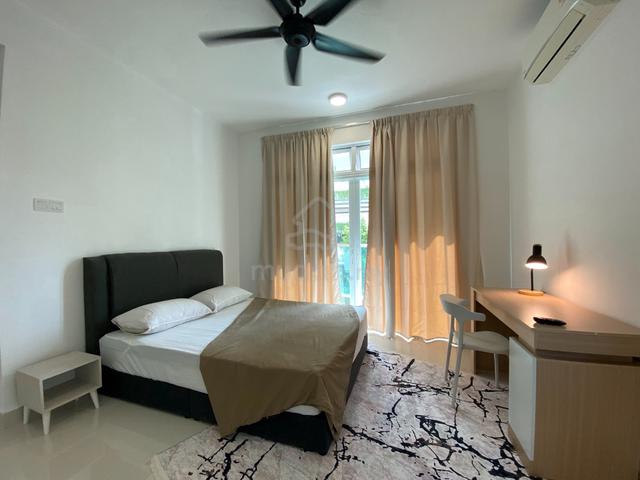 Premium Co-Living✨ Brand New Female-Only Master Room @ Flora Rosa 1