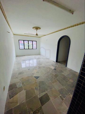 Putra Permai Block C 1
