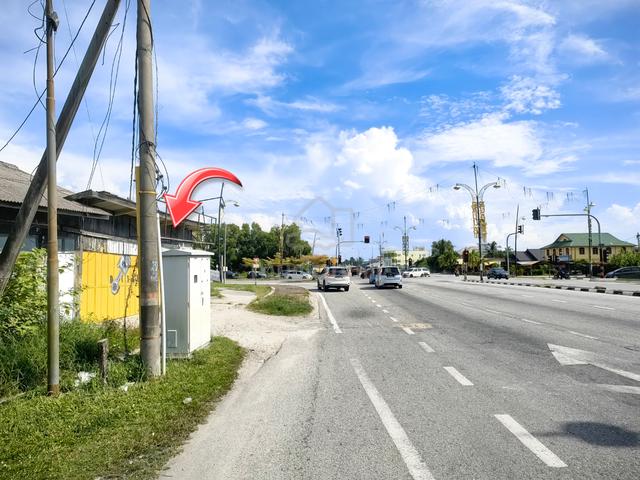 Kedai SETINGKAT TEPI JALAN BESAR CENDERING KUALA TERENGGANU 2