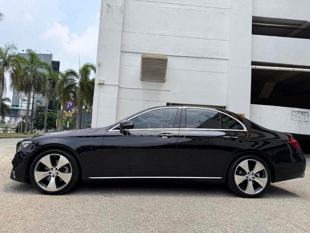 2017 Mercedes Benz E200 2.0 AVANTGARDE W213 ROOF - 2