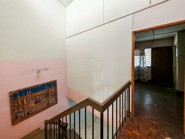 [Paling Murah] Double Storey House, Taman Sri Putra, Banting 4