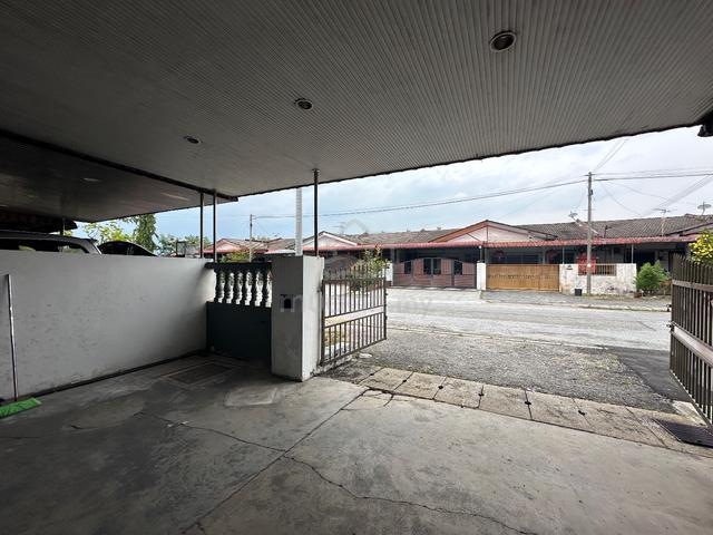 Wing onn / kk road single storey terrace house 1