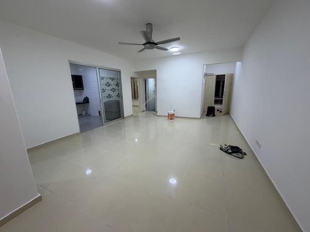 Ixora Apartment (Jalan Tun Razak) 1