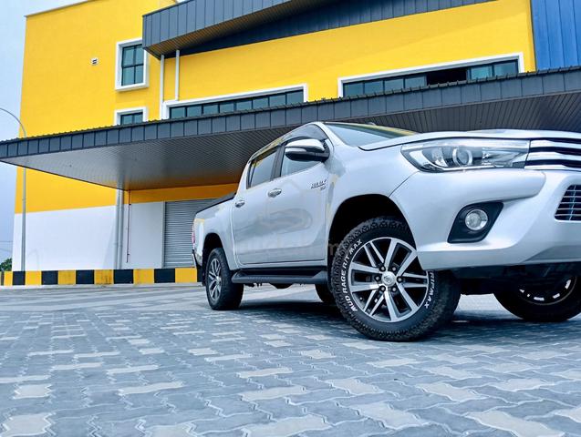 2017 Toyota HILUX 2.8 G VNT MY16 AN120 (A) - 4
