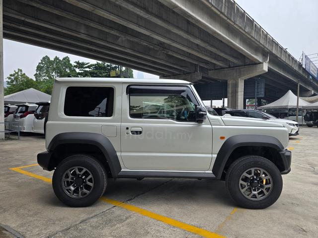 2025 Suzuki JIMNY 1.5 Sierra JC Package 5A/941 km - 2