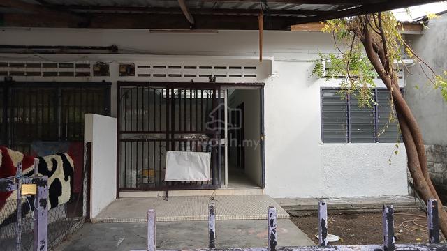 House for Sale at Bandar Baru Kuala Selangor 1