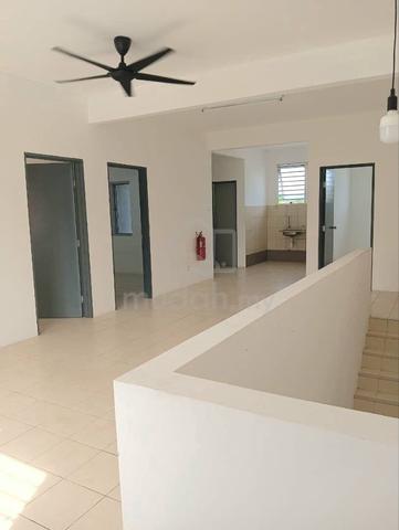 Townhouse 1st Floor Taman Awani Bangi at Bangi Lama 3