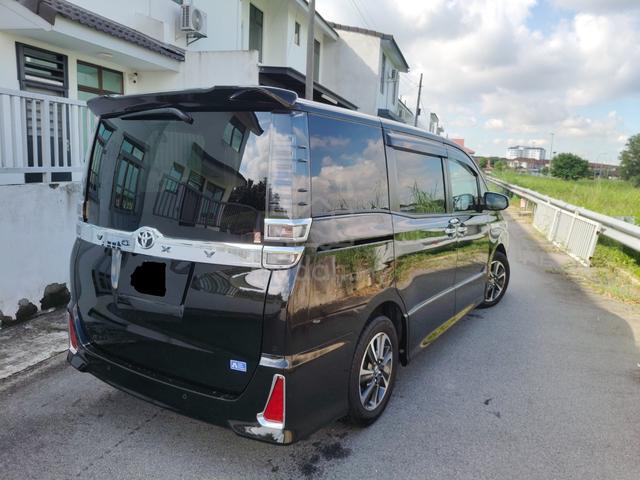 2021 Toyota VOXY 2.0 ZS KIRAMEKI III (A) - 3