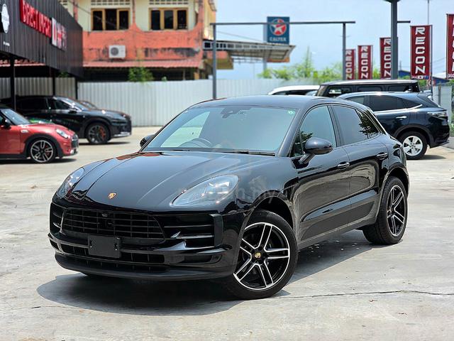 UNREG 2021 Porsche MACAN 2.0 - 4