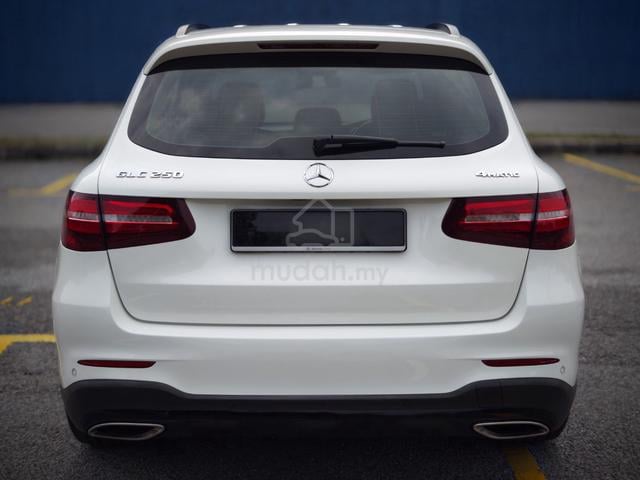 2018 Mercedes Benz GLC250 AMG GLC 250 Full Service - 3