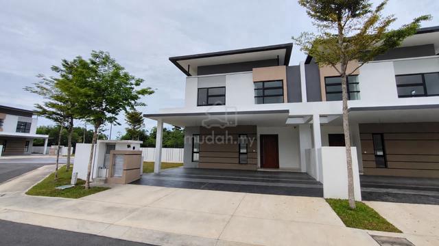 2 Storey Semi D Cheria Residence at Tropicana Aman for Sale 1