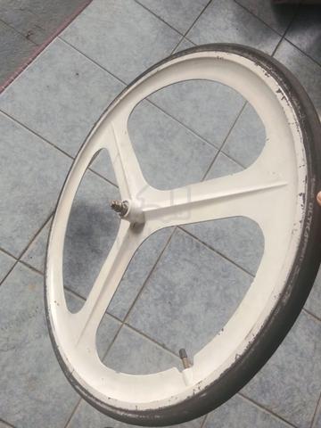 rim basikal fixie 3 batang warna putih - photo 2 of 3