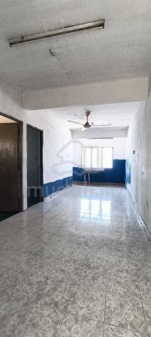 Taman Seruling Emas Flat 1