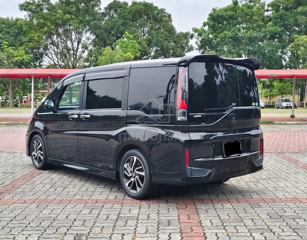 2017 Honda STEPWAGON 1.5 SPADA (A) - 3