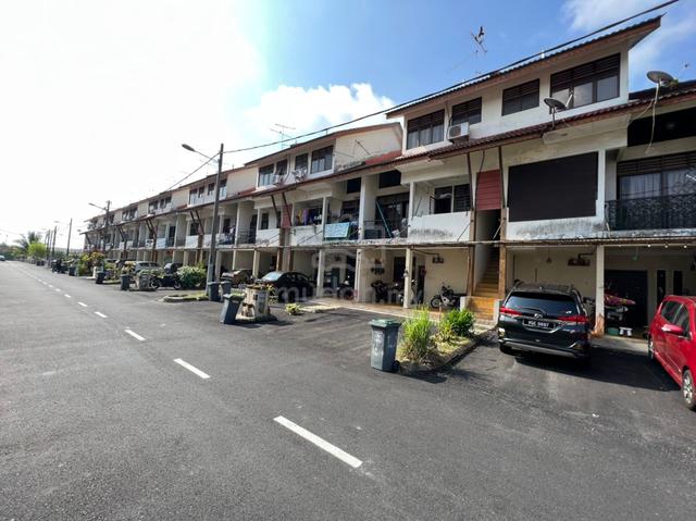 Palm Court Townhouse BANDAR PUTRA KULAI 1