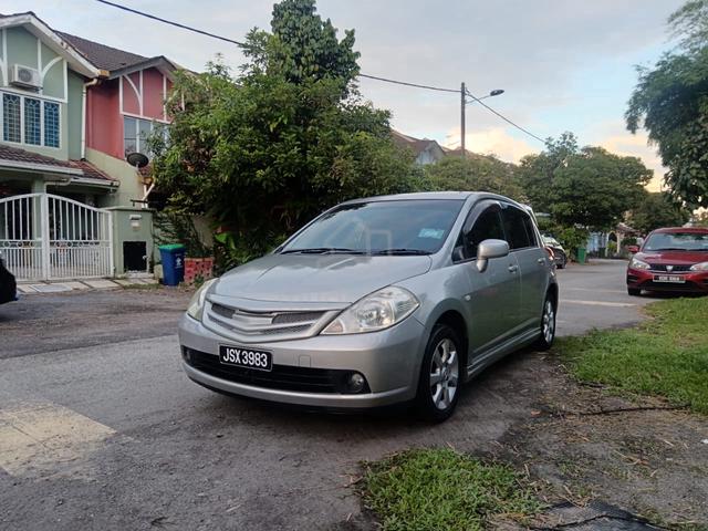2009 Nissan LATIO 1.6 SPORT ST-L (A) - 1