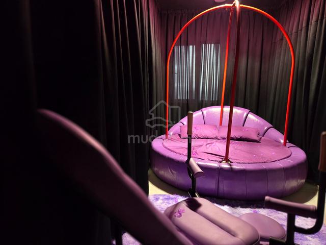 Carousel Image