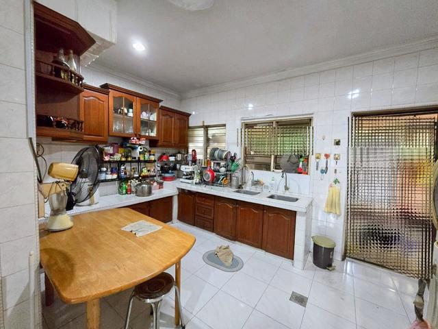 Taman kepong 3 storey bungalow house for sell 1